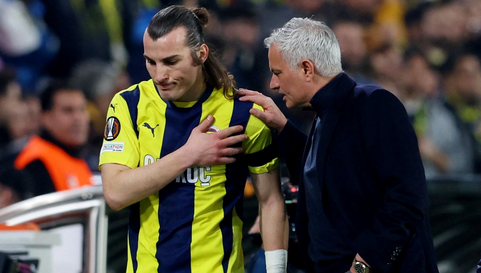 Fenerbahçe'ye Rövanş Öncesi Şok: Çağlar Söyüncü Sahada Olmayacak! 71 fenerbahceye caglar soyuncuden mak s haber rovansta yok WuNGNKBW