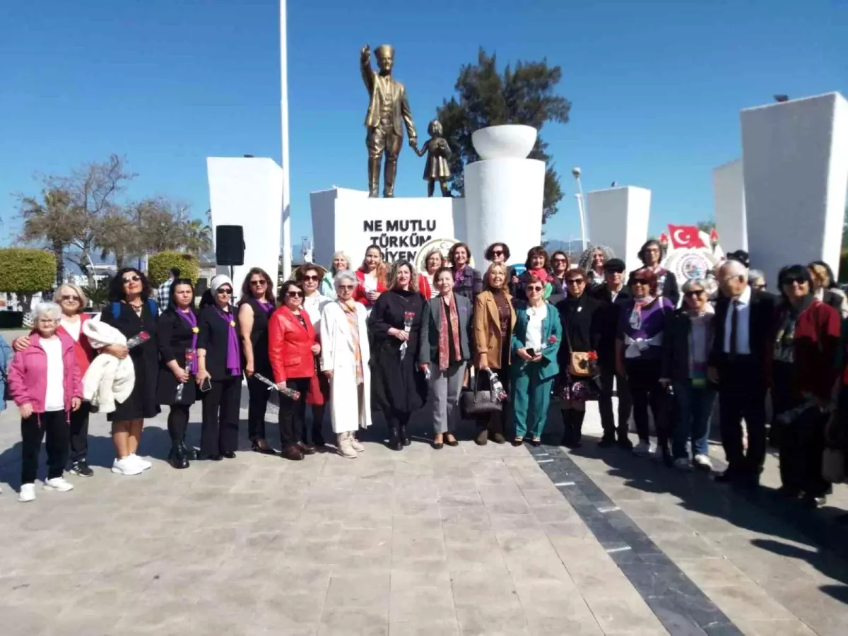 fethiyede bayanlar gunu merasimi 4eJWZU9C