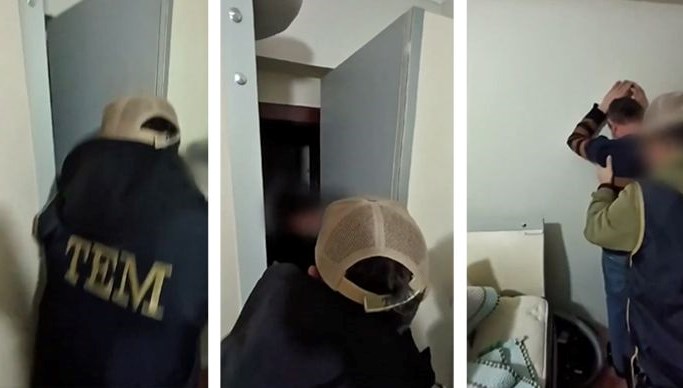 FETÖ Kaset Kumpası Sanığı, Evindeki Gizli Bölmede Ele Geçirildi 71 fetonun kaset kumpascisi konutundaki sakli bolmede yakalandi nFS33r7f