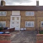 fetonun londradaki oyunu disaridan bakildiginda siradan bir konut uzere gorunuyor XdYprT7q