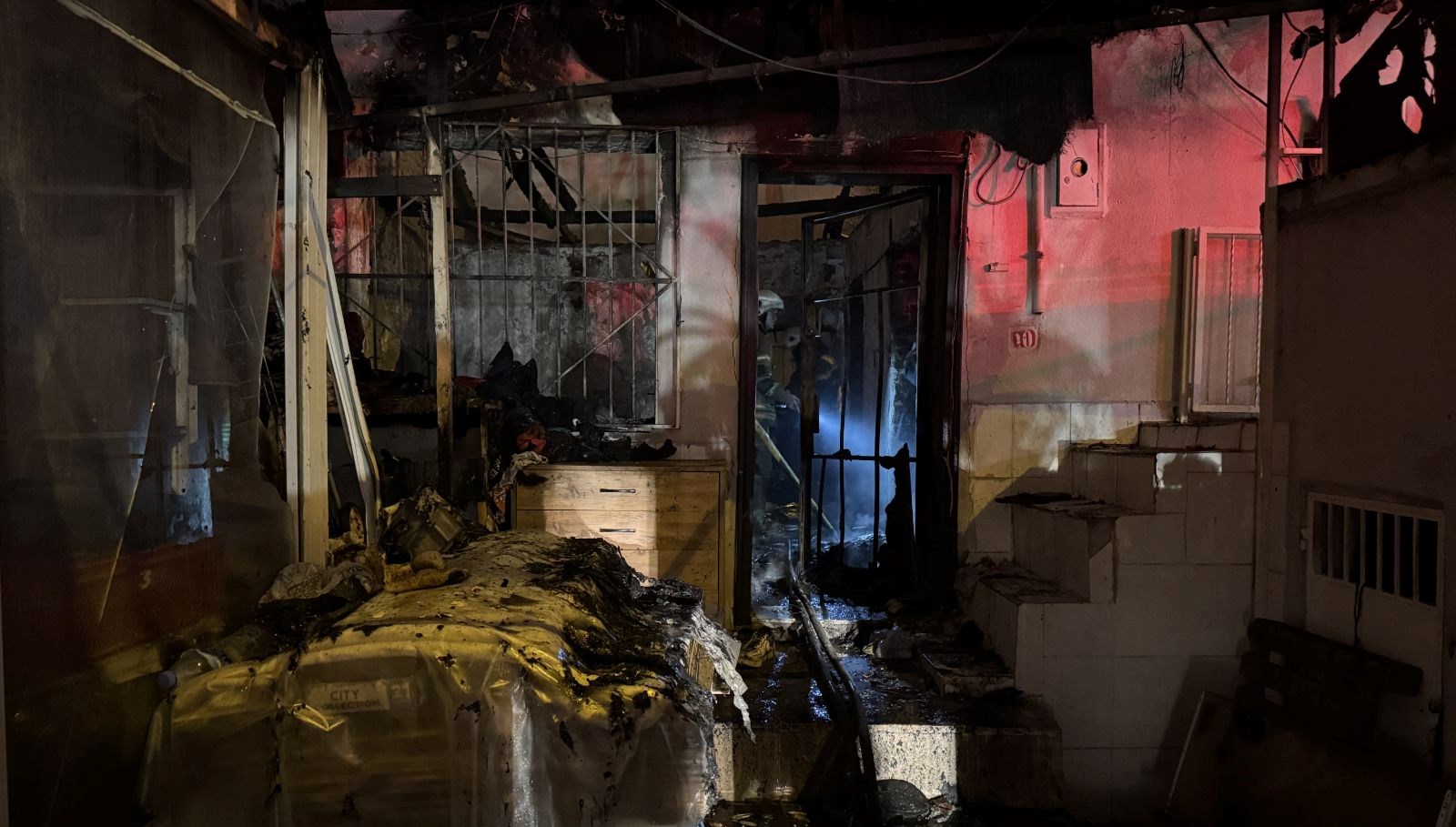 gece saatlerinde korkutan yangin 1vsa8Ab4