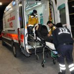 gece yarisi yururken bicakli hucuma ugradi MB25UHaC