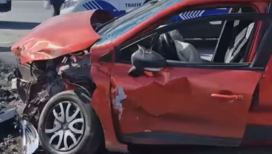 hadimkoyde korkutan kaza bas basa carpistilar