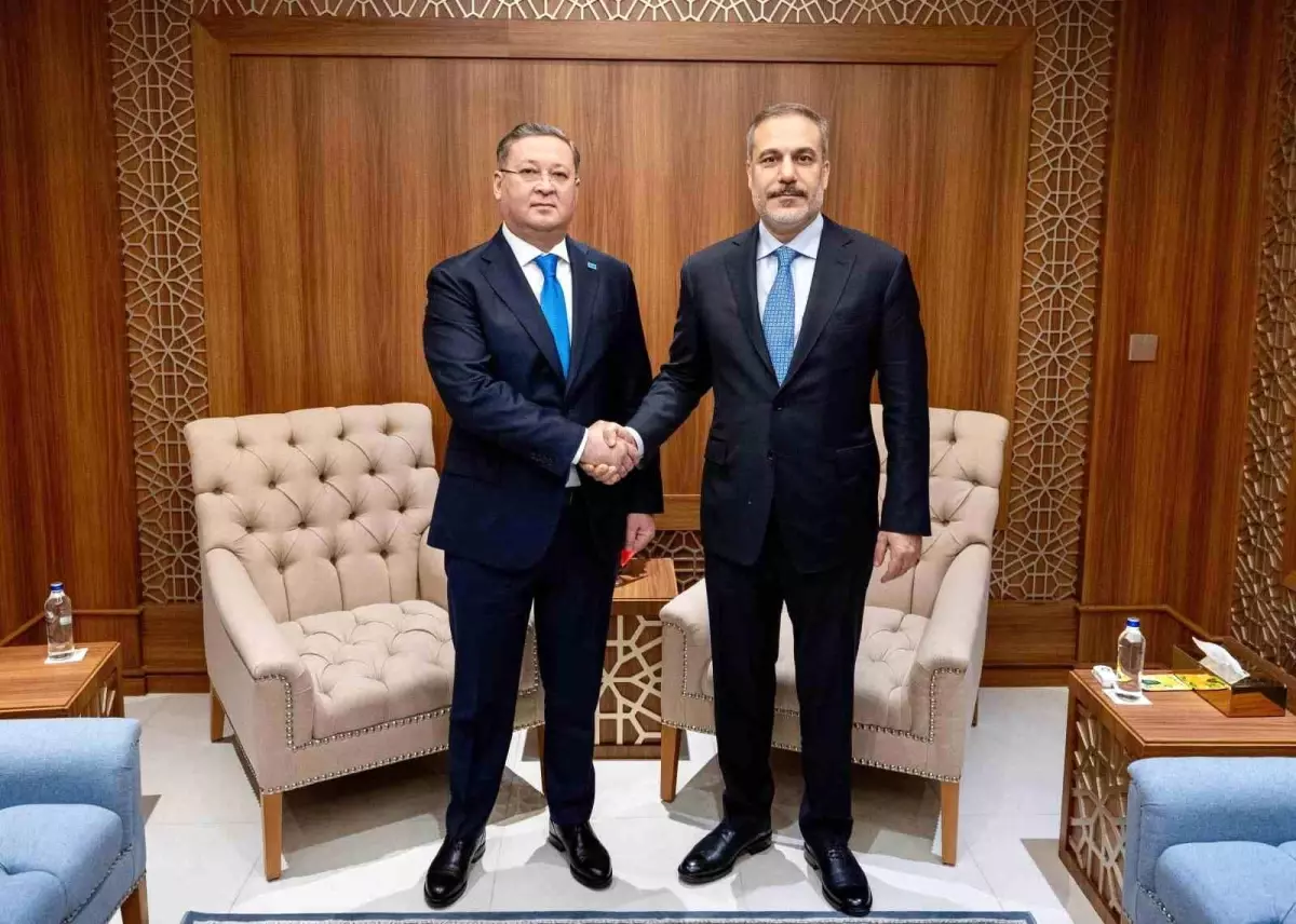 hakan fidan kazak bakan ile ciddede gorustu eB8SUyXf