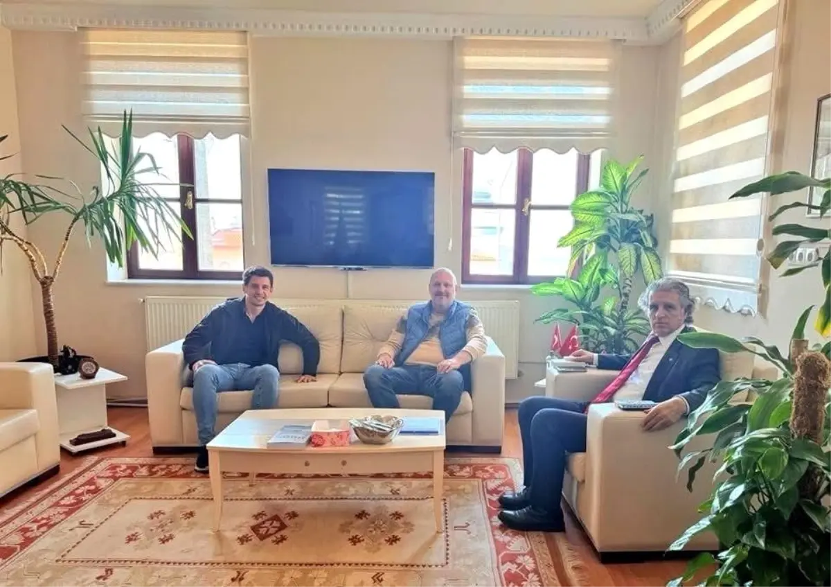 Hakem Meler'den Kaymakam Keklik'e Sürpriz Ziyaret 71 halil umut melerden kaymakam keklike ziyaret Y8gGP1rL