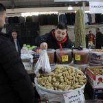 halkin sari altini 1 kilosu gram altini gecti pazarin en degerlisi ancak geceleri bile behSv9tT