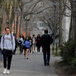 harvard universitesinden buyuk burs yillik geliri 200 bin dolar alti ailelerden fiyat alinmayacak P7uHJtTs