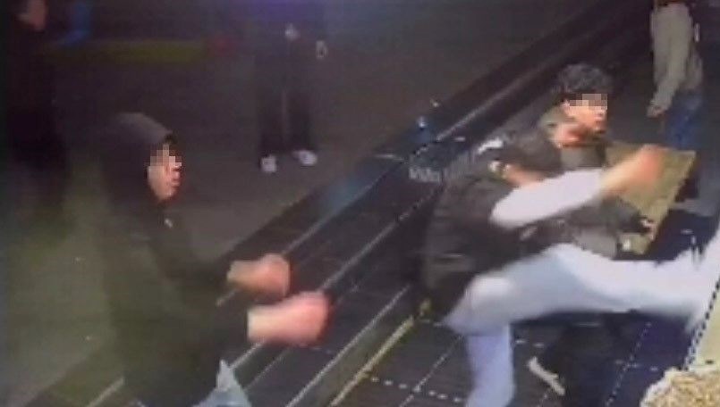 Chaos as Cover: Thieves Exploit the Turmoil 71 hengameyi firsat bilip hirsizlik yaptilar CGyqtFkV