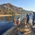 hindistanda toplu tecavuz arkadaslarini kurtarmak isterken olduruldu au6D62Zk