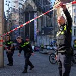 hollandada bicakli taarruz 4 kisi yaralandi C1e7hn3P