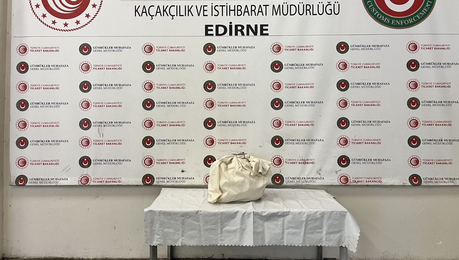 hudut kapisinda kilolarca uyusturucu ele gecirildi mFBsAbpi