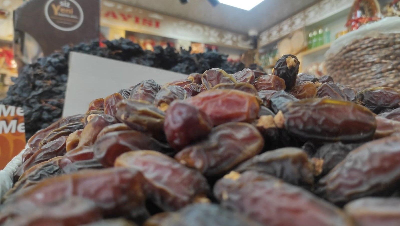 hurma tezgahta yerini aldi fiyati cinsine nazaran degisiyor XknKpG5t