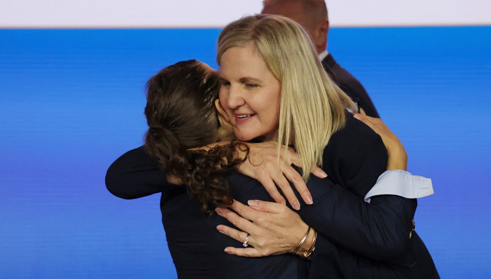 IOC'nin Tarih Yazan İlk Kadın ve Afrikalı Başkanı: Kirsty Coventry 71 iocnin birinci bayan ve afrikali baskanikirsty coventry JU45DysN