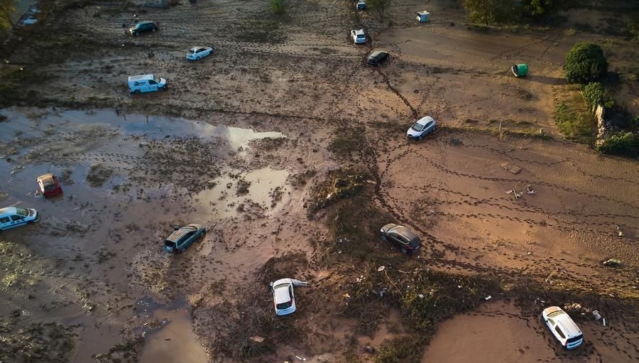 Spain Reels Under Floodwaters: Alert Levels Rise 71 ispanya sele teslim alarm duzeyi yukseltildi Cn6Qe8Q7