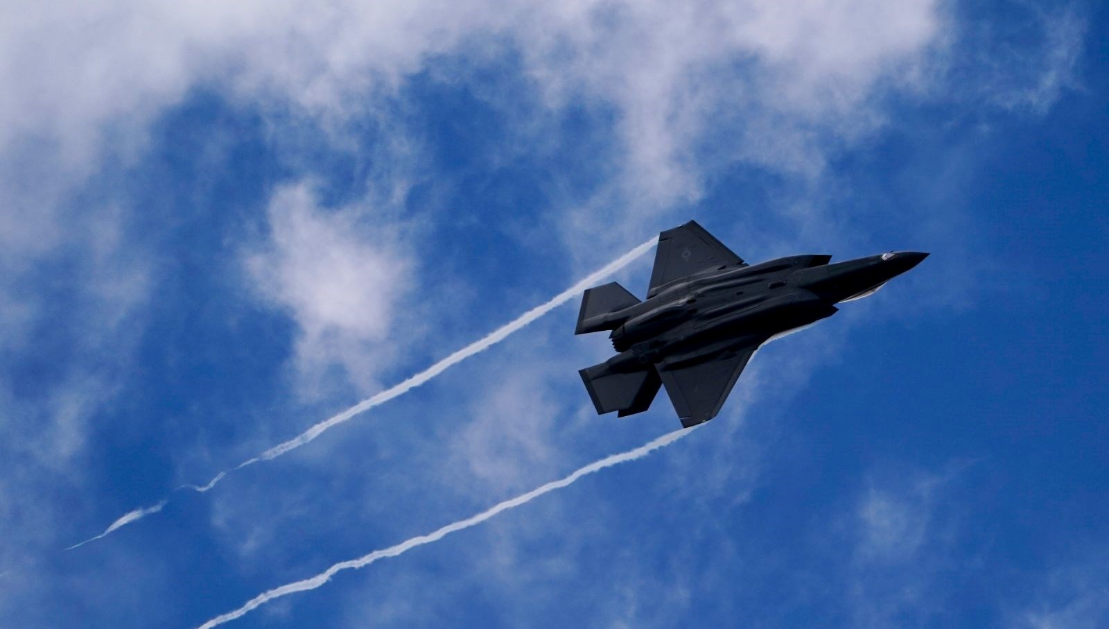 israili tasa sardi fidanin abd ziyareti yunan basininda L2ElAtjH