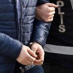 izmirde feto operasyonu 10 polis memurundan 2si tutuklandi I5RvXFZ1