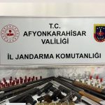 jandarmadan ruhsatsiz silah operasyonu 6 gozalti S1CgFkG3
