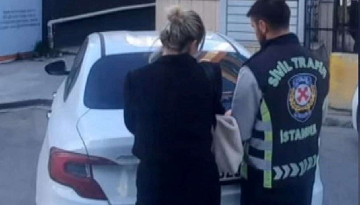 kadikoyde drift atan bayan sofore 48 bin lira ceza ApIceaXE