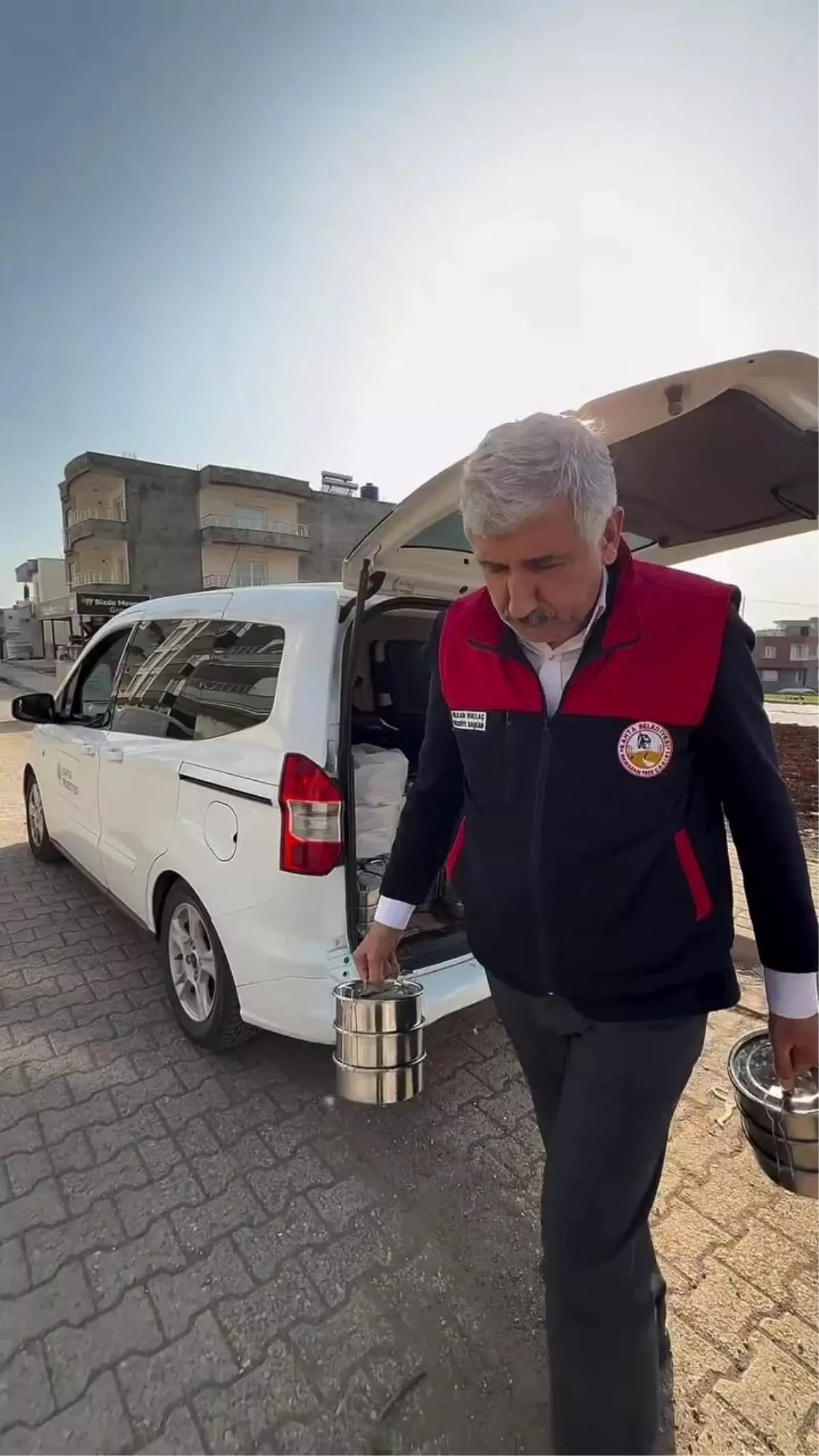 kahta belediyesi gonul projesi kapsaminda yaslilara sicak yemek ulastiriyor 4laM5Vaf