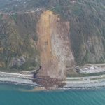 karadenizde eriyen kar tehlikesi bu belirtiler heyelanin habercisi R11sPISV