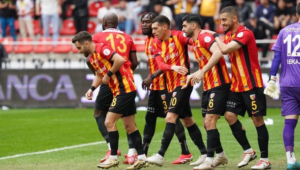 kayserispor jakirovic ile degisik FeFpfIA7