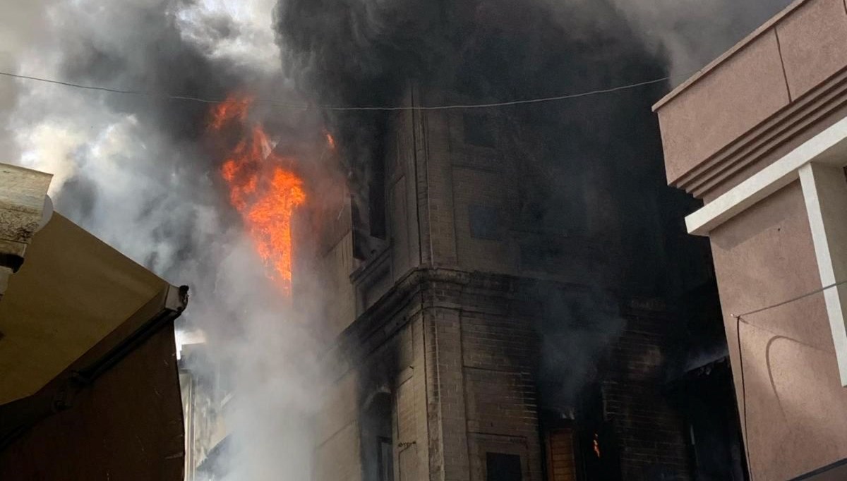 kemeralti carsisinda is yeri yangini t6CevmQi