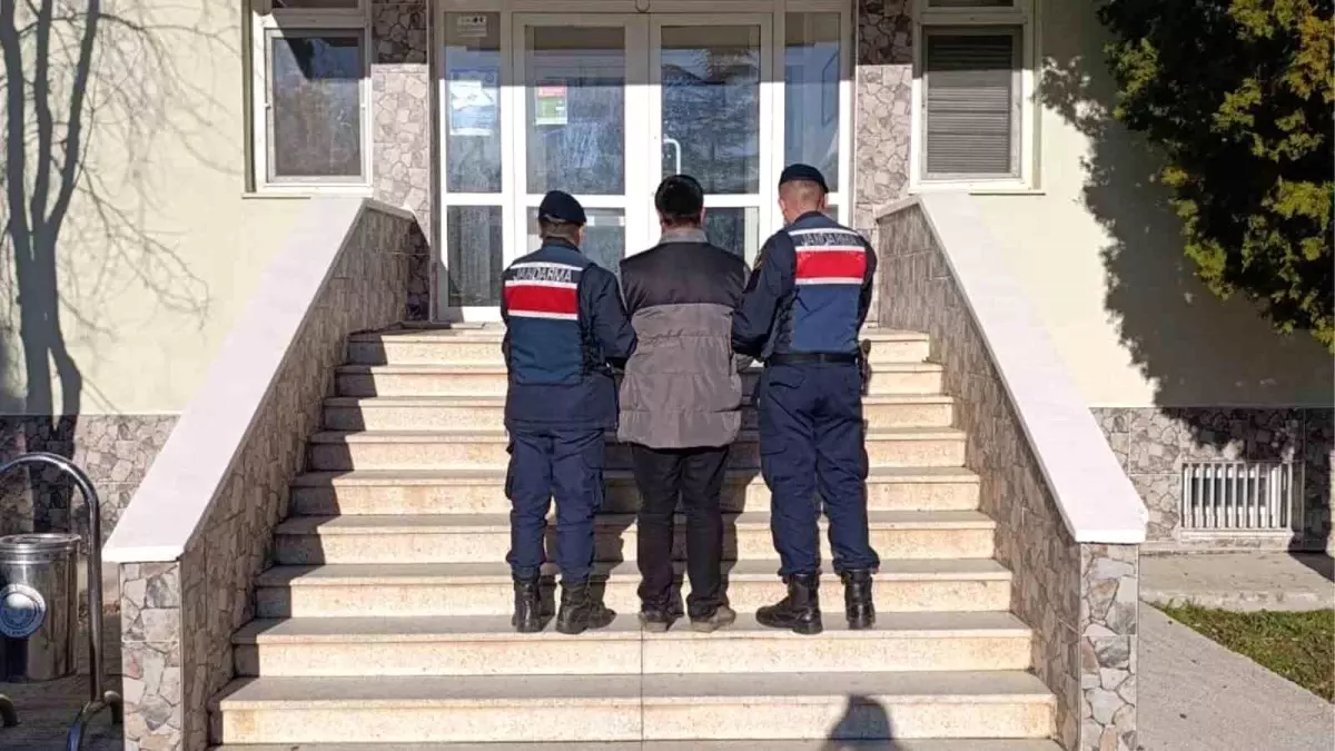 kirikkalede 2 hukumlu yakalandi zqNkvY5a