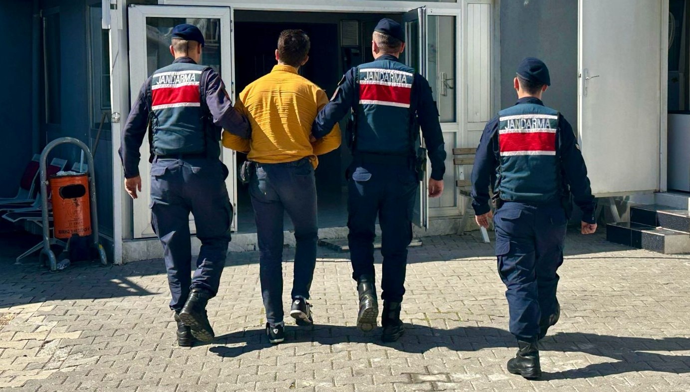 Kırmızı Alarm Sonlandı: Uluslararası Kaçak Muğla'da Ağda 71 kirmizi bultenle araniyordu muglada yakalandi DFDgST1I