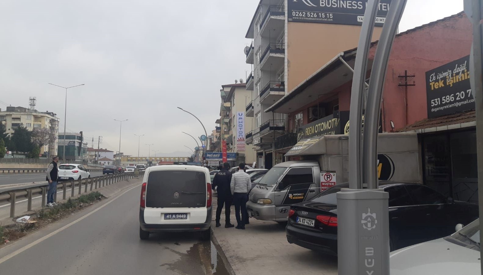 kocaelide oto galeriye silahli hucum 1vEI8IFR