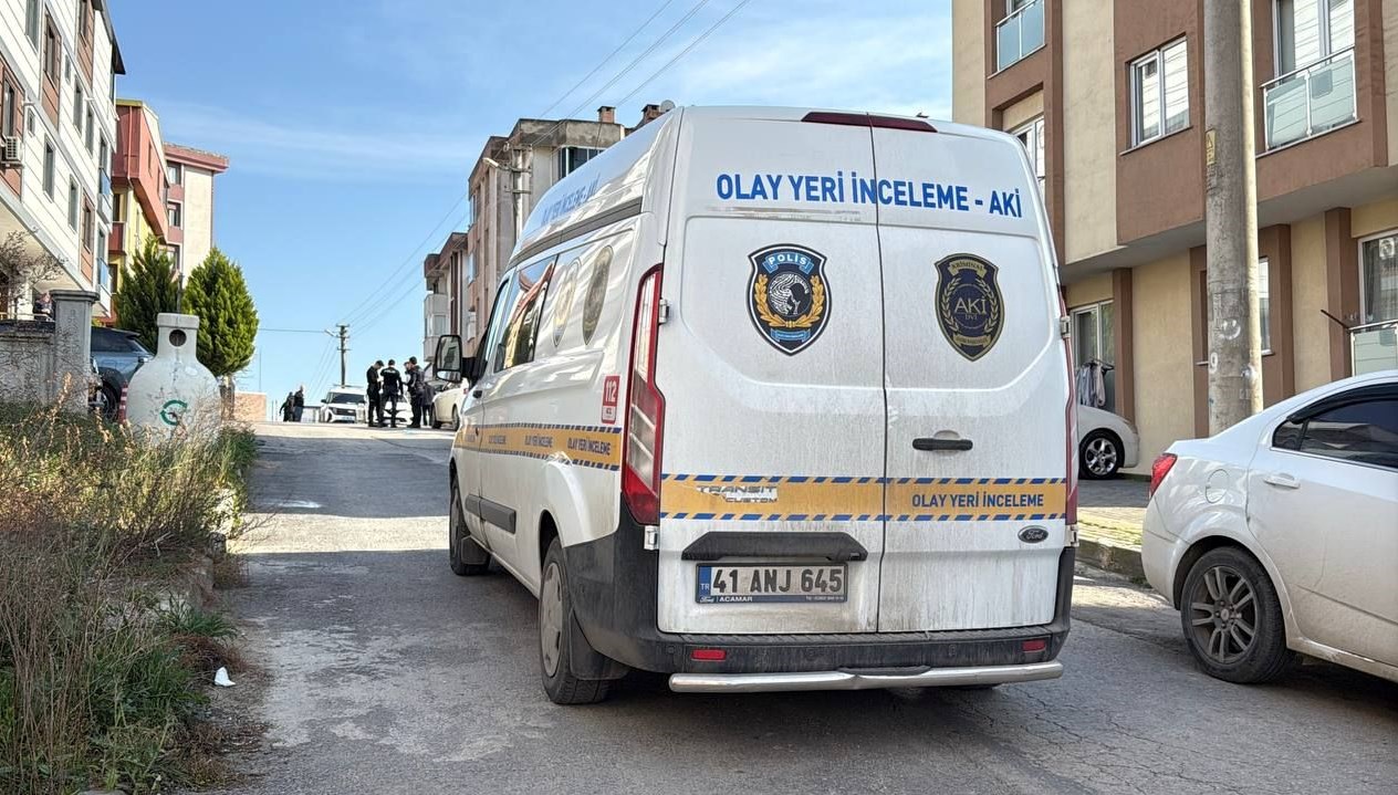 komsular ortasinda cikan hengamede bir kisi oldu VkWKeeNP