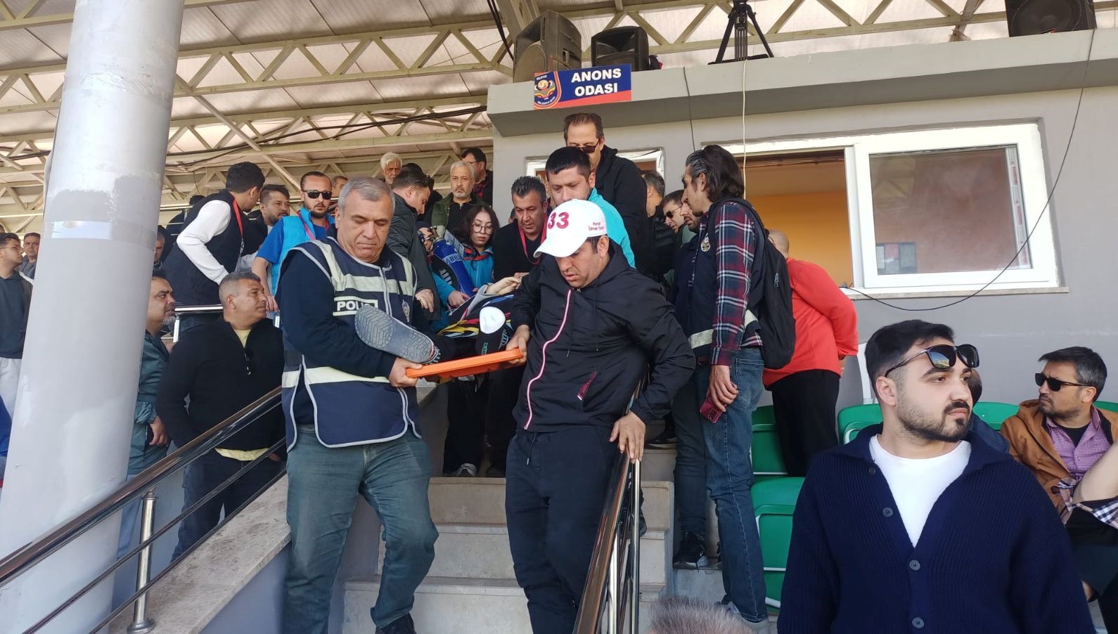 mac izlemeye gitti kalp krizi gecirdi GDtrrzTN