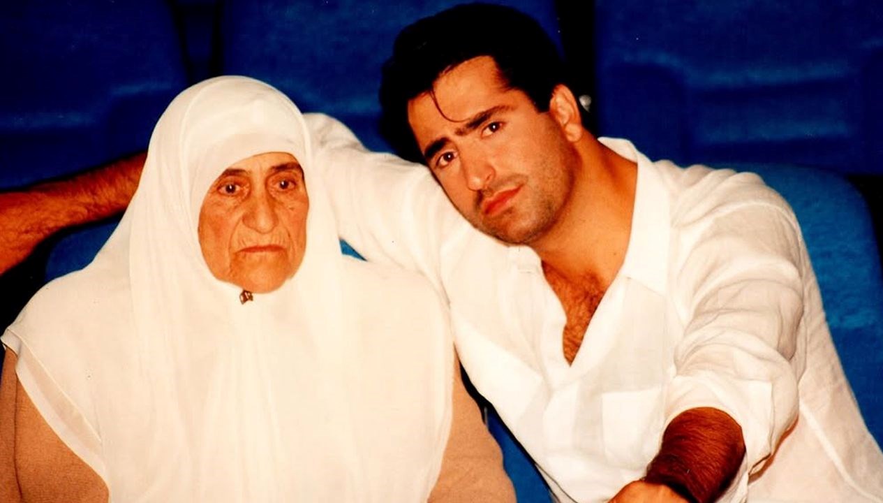 mahsun kirmizigulun anne hasreti taragini kizim icin sakliyorum pne29qbN