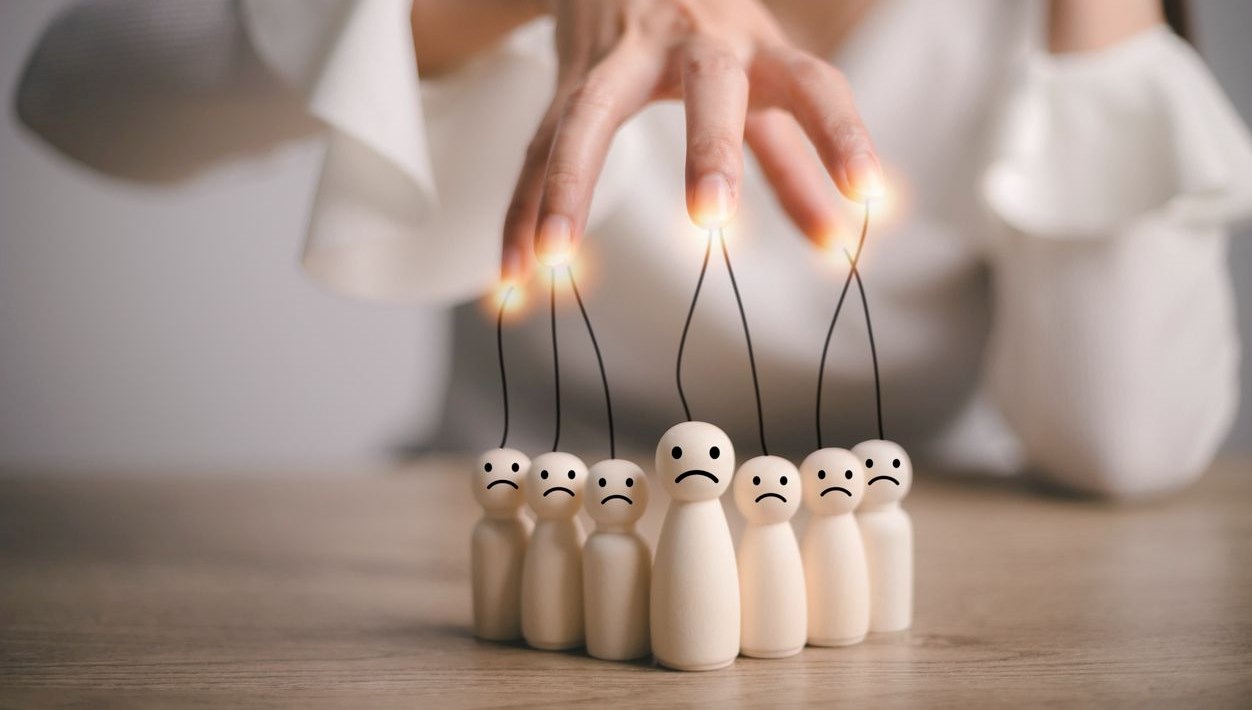 Manipülasyonun Pençesinde misiniz? 5 Kritik İşaret 71 manipule mi ediliyorsunuz 5 guclu isaret OWijfdH9