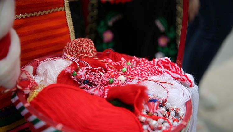 martenicka bilekligi ne vakit cikarilir martenicka cikarma tarihi r79dzONS