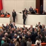 mecliste ak parti ve chp ortasinda gerginlik eAzEsdqW