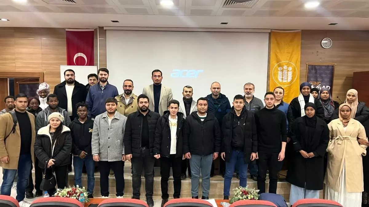 Uluslararası Öğrenciler İçin Dış Ticaretin Kilidi Açılıyor 71 memleketler arasi ogrencilere yonelik dis ticaret egitimi duzenlendi