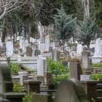 mezarlik ziyaretinde iki aile birbirine girdi 4 kisi yaralandi qHZ4Sp8b