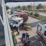 minibus ust gecidin diregine carpti 7 kisi yaralandi yUrR5vCV