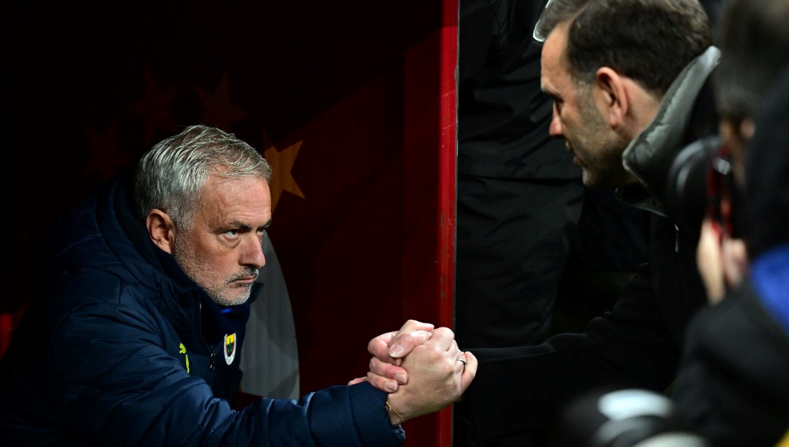 mourinho derbideki ircilik argumanlarinin akabinde konustu bana saldirma formlari makul degildi nasil bu kadar fSI5tij6