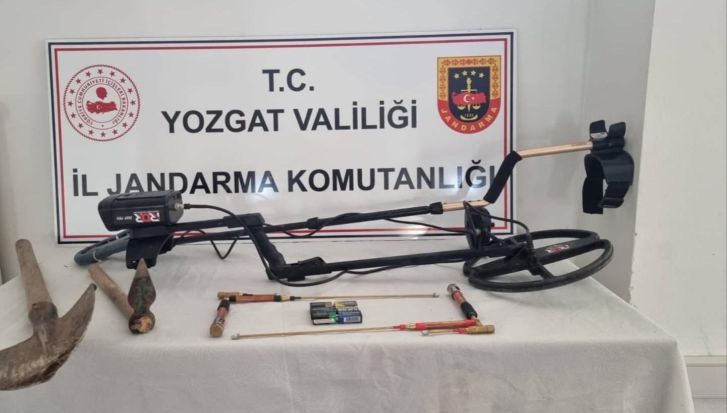 İzinsiz Kazıya Baskın 71 musaadesiz hafriyata sucustu TfZ1eyML