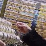 musteri uzere girdi 100 bin liralik bilekligi caldi 2bgiXTnp