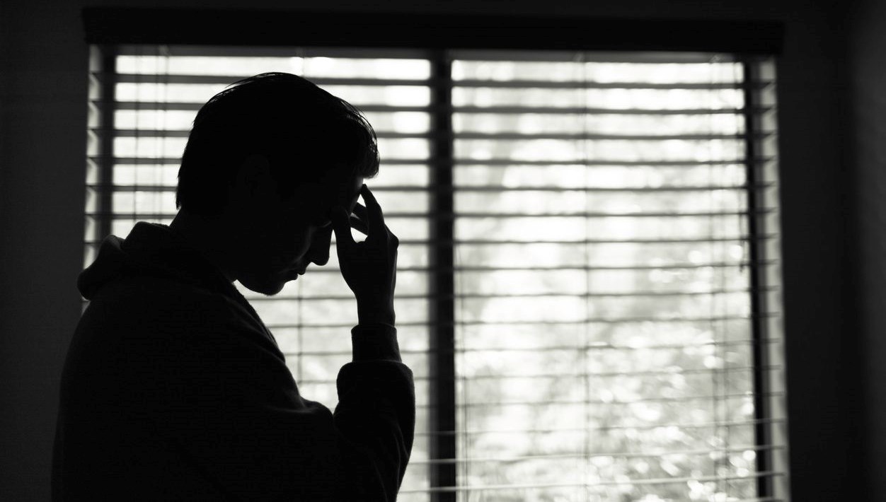 mutsuz musunuz mutsuz olmaniza neden olan 7 aliskanlik HWyaywMu