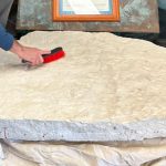 okul bahcesinde 200 milyon yillik kesif 66 dinozor ayak izi bulundu 7Fja923G