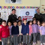 okuma yazmayi yeni ogrenen miniklerden mehmetcige mektup tirnaginiza tas degmesin bayragimiz size emanet t7WLvetZ