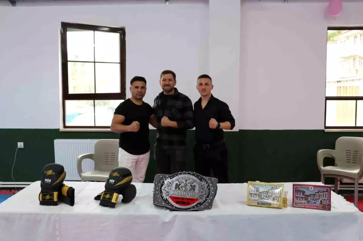 osmanelispor kickboks dunyasinin yildizi erkan varol ile kontrat imzaladi