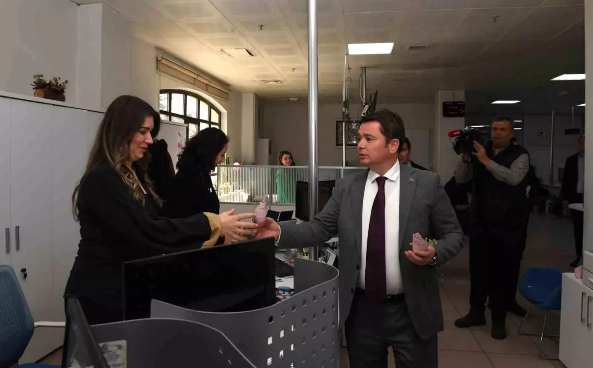 osmangazi belediye baskani aydindan kadinlar gunu kutlamasi