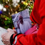 papa franciscus hastane onundekileri selamlayacak SUdfDVMb