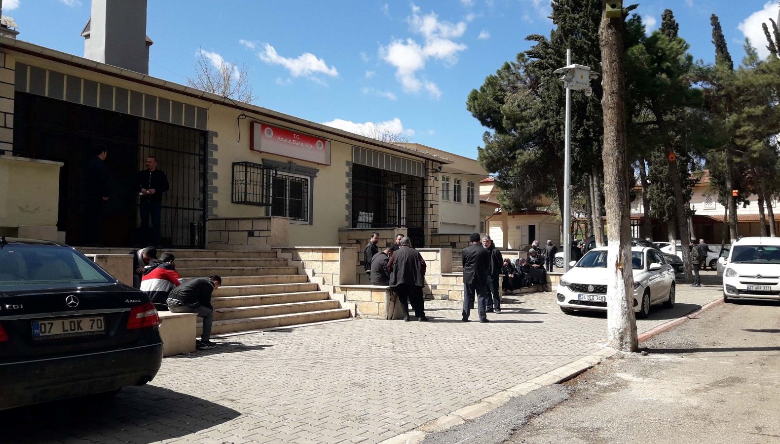 Parkta Bulunan Nesrin, 5 Günlük Yaşam Mücadelesine Yenik Düştü 71 parkta baygin bulunan nesrin 5 gunluk hayat savasini kaybetti Lw5RLCO6