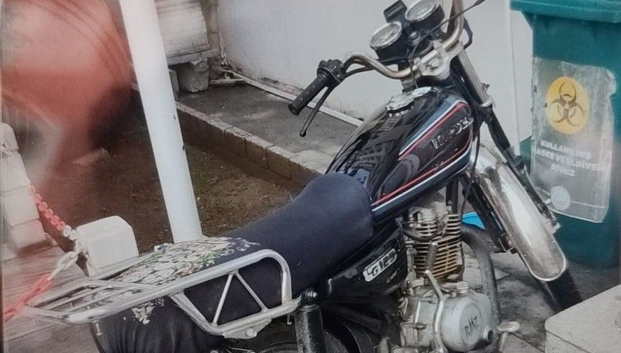 polisin durdurdugu motosiklet calinti cikti gvLvjjJ5
