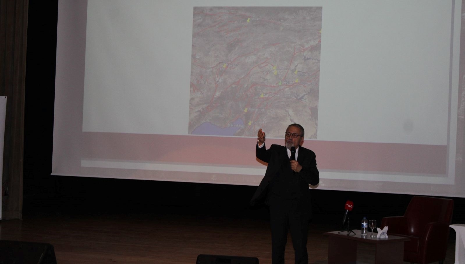 prof naci gorur kayseri fayin kucaginda 7nin uzerinde sarsinti uretir Gm97DZRP